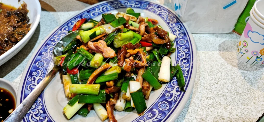 奇岩站必吃傳承茶蝦飯