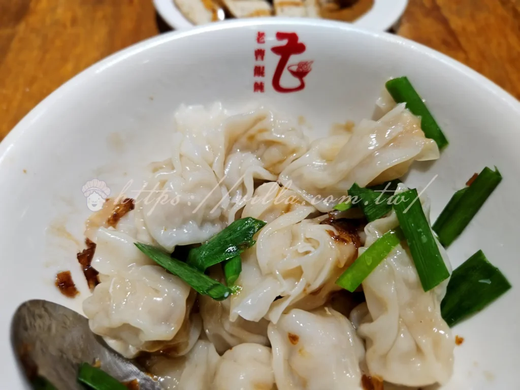 板橋黃石市場老曹餛飩怎麼去|全台唯一噶瑪蘭黑豚餛飩飄香七十年