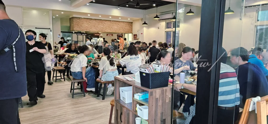 礁溪三民大飯店_平日也客滿的人潮