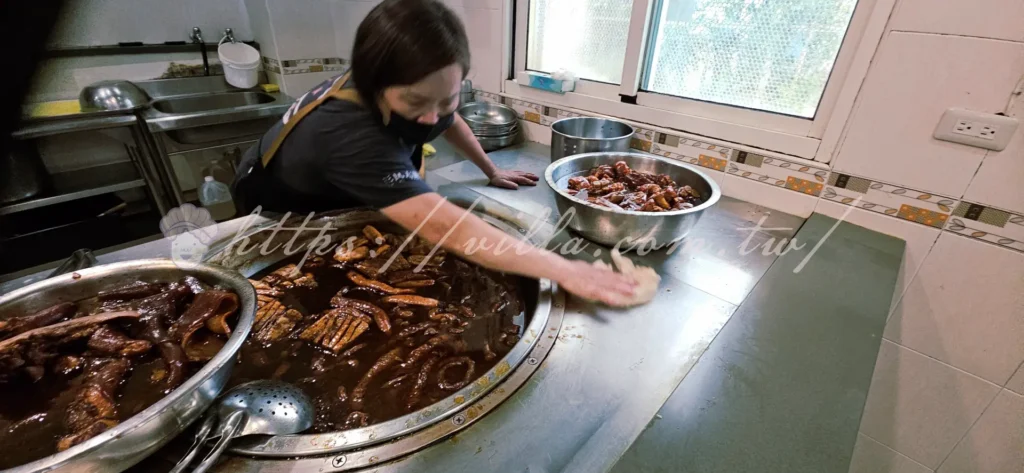 礁溪三民大飯店_阿姨常常擦拭檯面保持乾淨