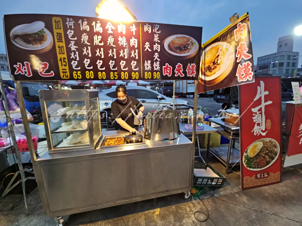 苗栗英才夜市_好吃的肉夾饃
