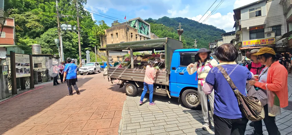 新北_石碇老街_在地小農貨車