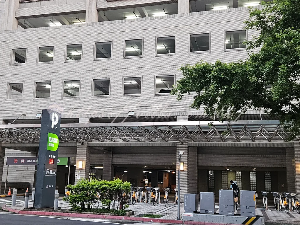 新竹城隍廟停車場