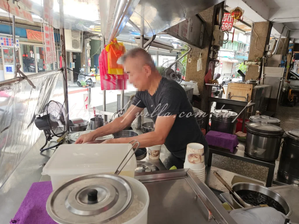三重稅捐處豆花(無名豆花小站)老闆記憶力超好,不愧是老店阿