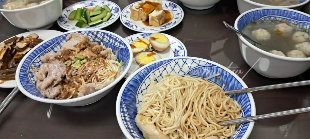 米糕家(宜大店)不只米糕!赤肉乾麵才是在地人狂推的隱藏美味