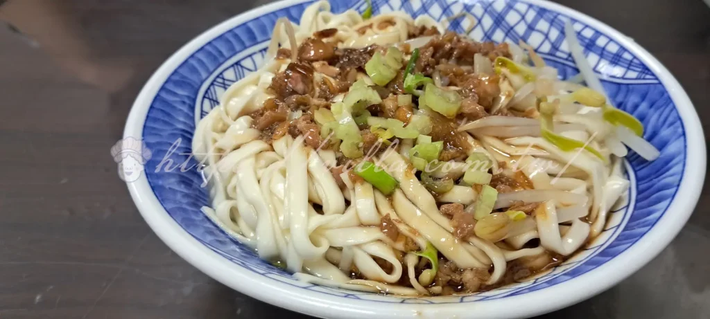 米糕家(宜大店)不只米糕!赤肉乾麵才是在地人狂推的隱藏美味