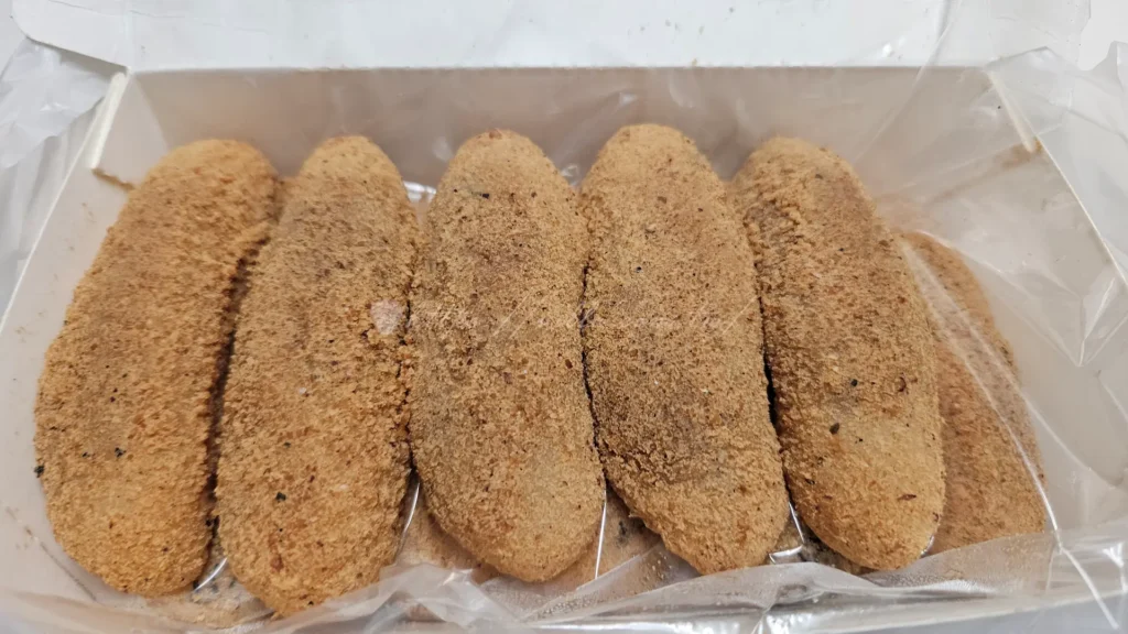 方愫馨草屯手工麻糬紫南宮店,這裡的手工麻糬口感軟糯、餡料紮實,甜度適中。