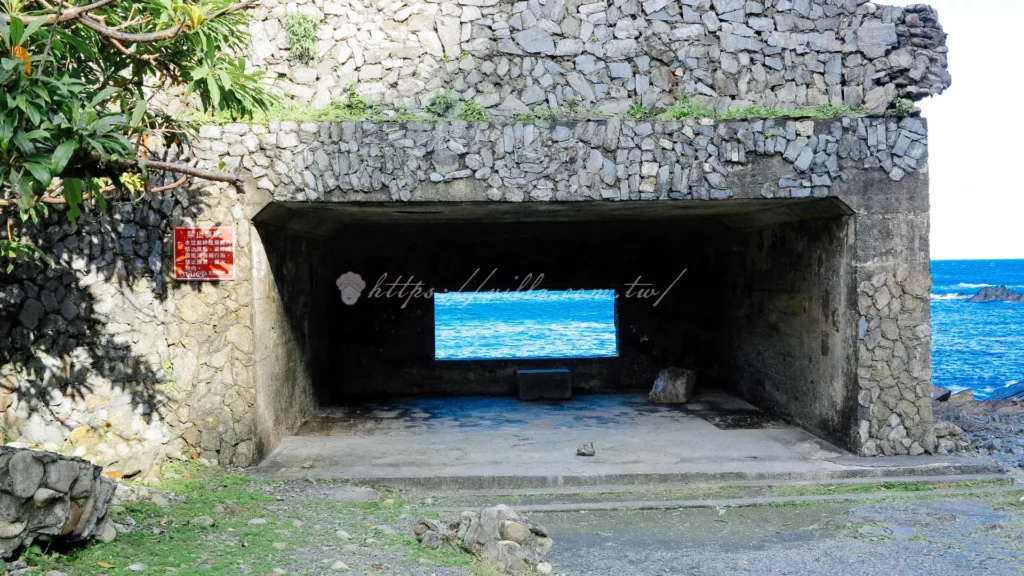南方澳豆腐岬軍事碉堡窗口-IG熱門宜蘭碉堡打卡打卡景點