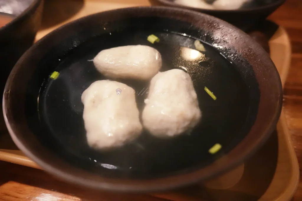 老街文化阿給魚丸湯淡水長條型魚丸