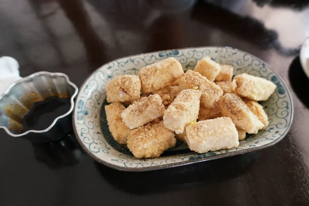 洗水坑豆腐街炸豆腐,外皮金黃酥脆